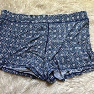 Victoria’s Secret large sleep short pajama